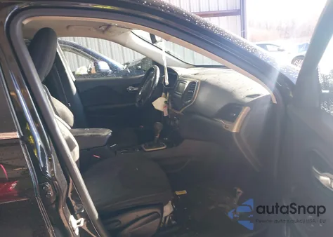 2016 Jeep Cherokee Latitude from USA, damaged, VIN 1C4PJMCS3GW155553